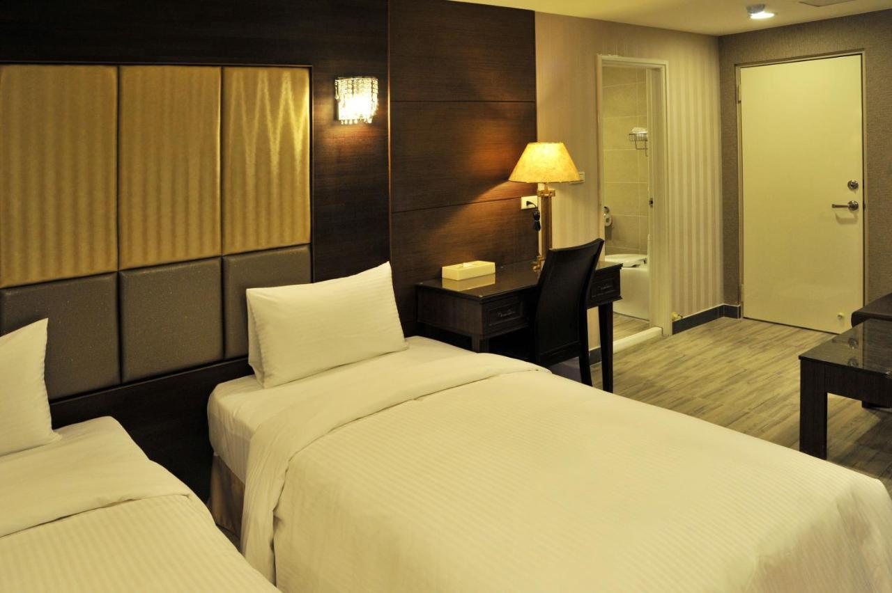 Maple Hotel Second Branch Tainan Luaran gambar