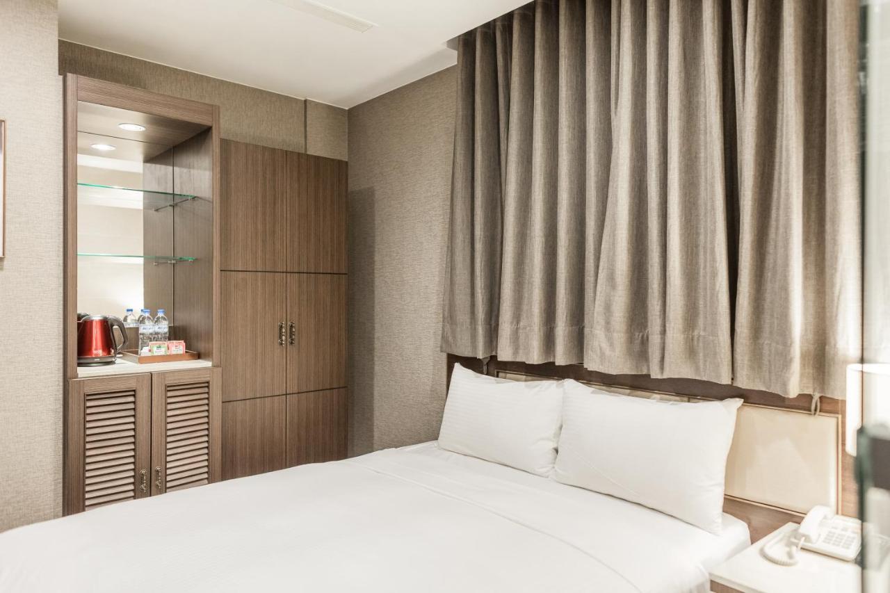 Maple Hotel Second Branch Tainan Luaran gambar